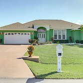 Heated Pool & Grill: Modern Port St Lucie Home