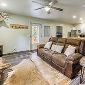 1 Mi to Hunting: Cozy & Secluded Stout Cabin