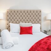 The Bradshaw - Donnini Apartments