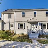 5 Mi to National Mall: DC Home w/ Pool Table