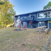 Antiquing & Fishing: Riverfront Waupaca Home!