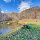 Shared Pond & Trails: Rosedale Cottage!