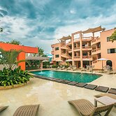 Del Tropico Hotel