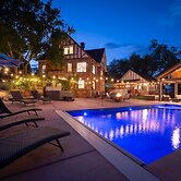 The Beatrice Estate 7 Bedroom Estate