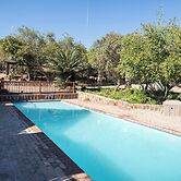 Room in Guest Room - Mmakuba Private Game Lodge, Deluxe Chalet 9A