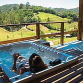 Prana Chalé com Hidromassagem na Serra