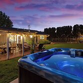 Hummingbird Haven by Avantstay Dog-friendly, Near the Beach, Huge Yard