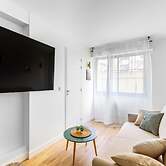 Lavie Maison Equipped Studio Chartrons
