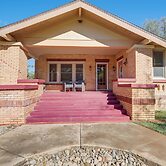 Walk to Main Street: Charming Roswell Home!