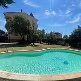 Oceania Apartments