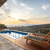 Martinia Pool Escape - Tragos Panoramic Views
