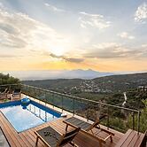 Martinia Pool Escape - Aiga Panoramic Vistas