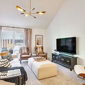 Near Shops & Cafes: Beaverton Haven w/ Luxe Decor!