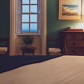 Eilean Sionnach Lighthouse Cottage