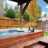 Old Mill Getaway by Avantstay Private Backyard w/ Hot Tub