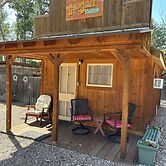 Moore's Old Pine Inn