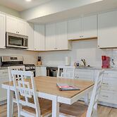 Walk to Beach: Traverse City Condo on Front Street