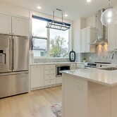 Near Downtown: Luxury Townhome in Bentonville!