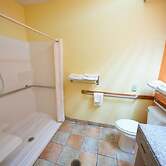 Rock Island Inn & Suites Streator IL