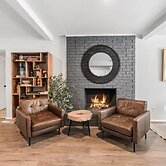 Spacious Retreat 8 Bedroom River