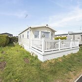 3 Bedroom Mersea Beach Retreat-getaway by the Sea