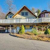 1 Mi to Story Land: Spacious Home w/ Mtn Views!