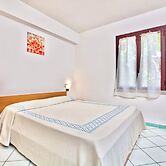 Residence with swimming pool in Ottiolu