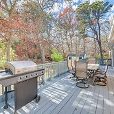 6 Mi to Beach: Home w/ Deck in Brewster!
