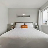 Luxury Modern Home - Livingstone