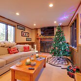 5 Mi to Skiing: Home w/ Hot Tub & Patio!