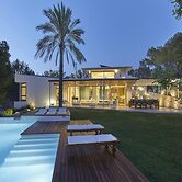 Luxury Villa With sea and Sunsets Views