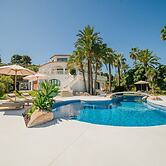 Superb Villa With Private Lagoon Pool