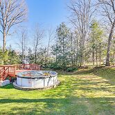 Pool, Deck & Grill: Spacious Apt in Naugatuck!