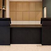 Hyatt Place Montreal Airport