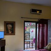 Les Cypres Hotel Restaurant