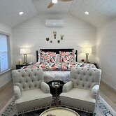 Laurel Court Cottages