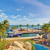 1 Mi to Dtwn: Oceanfront Gem w/ Resort Amenities!