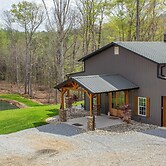 Family-friendly Barndominium Near Greenville!