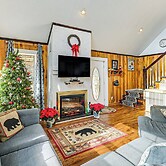 5 Mi to Blue Ridge Parkway: Mountain Cabin in Cana