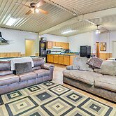 Riverfront Fishing: Home in Columbus w/ Grill