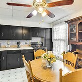 Bethlehem Home w/ Patio & Amazing Sunset Views!