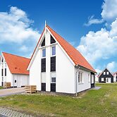 Luxurious Holiday Home With Parking