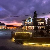 ABE HOTEL & CONVENTION