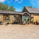 Meagill Cottage a Cozy Retreat With hot tub