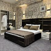 Montinn Premier Hotel