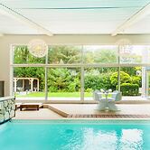 Lanaken Retreat Pool Jacuzzi and Sauna