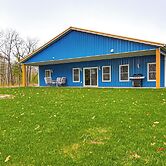 2 Mi to Lake Michigan: Home w/ Patio in Green Bay