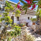 Harama Hotel Schinousa