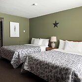 The Trail Inn - Newberry, MI - 13467 M-28