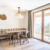 Amazing Lodge With Balcony